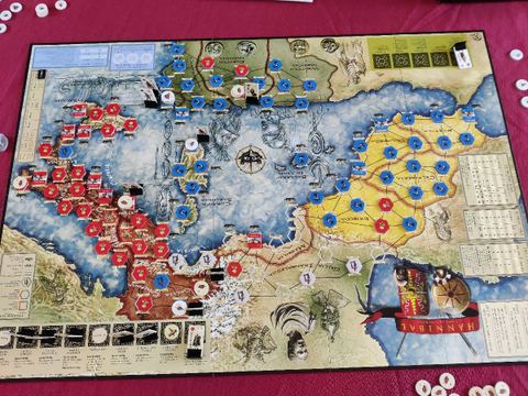 Partida a juego de mesa Hannibal: Rome vs. Carthage