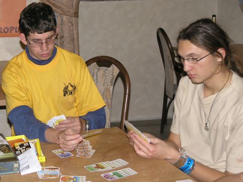 Two players playing a game of Bohnanza