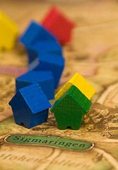 Closeup of ' Thurn and Taxis ', a board game we gave a try last Saturday evening. Easy to learn and funny to play. A little bit of strategic talent would not be amiss. More about the game and our gaming session: vizzzual.com