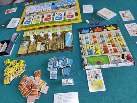 Partida al juego de mesa Gran Hotel Austria
