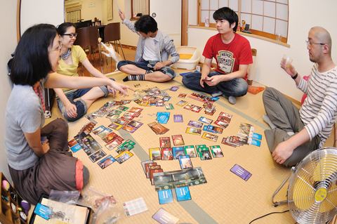 Une partie du jeu de société 7wonders
