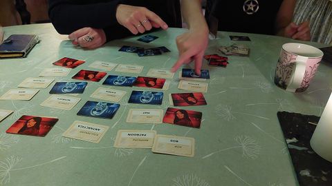 Playing codenames