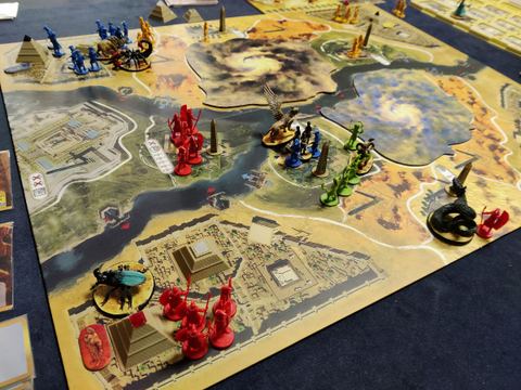 Partida a juego de mesa Kemet: Blood and Sand