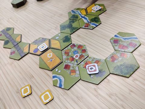 Partida al juego de mesa Dorfromantik